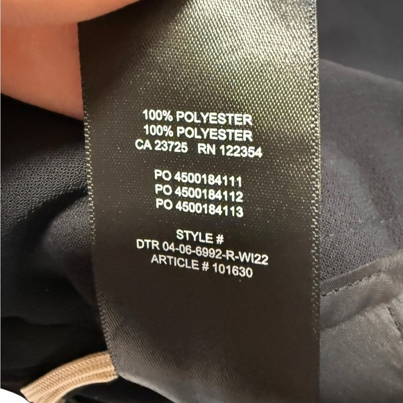 Aritzia Wilfred Black High-Waisted Pleated Cuffed Trousers - Picture 2 of 8